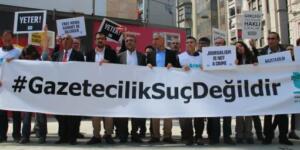 AKP VE MHP nin sansür yasasına karşı gazeteciler alana çıkıyor