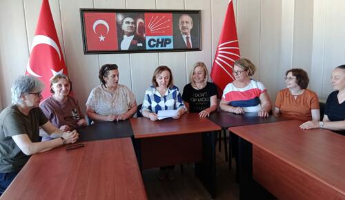 CHP’li kadınlardan Milli eğitim bakanına “Laikliğin altına dinamit koymanıza izin vermeyeceğiz”