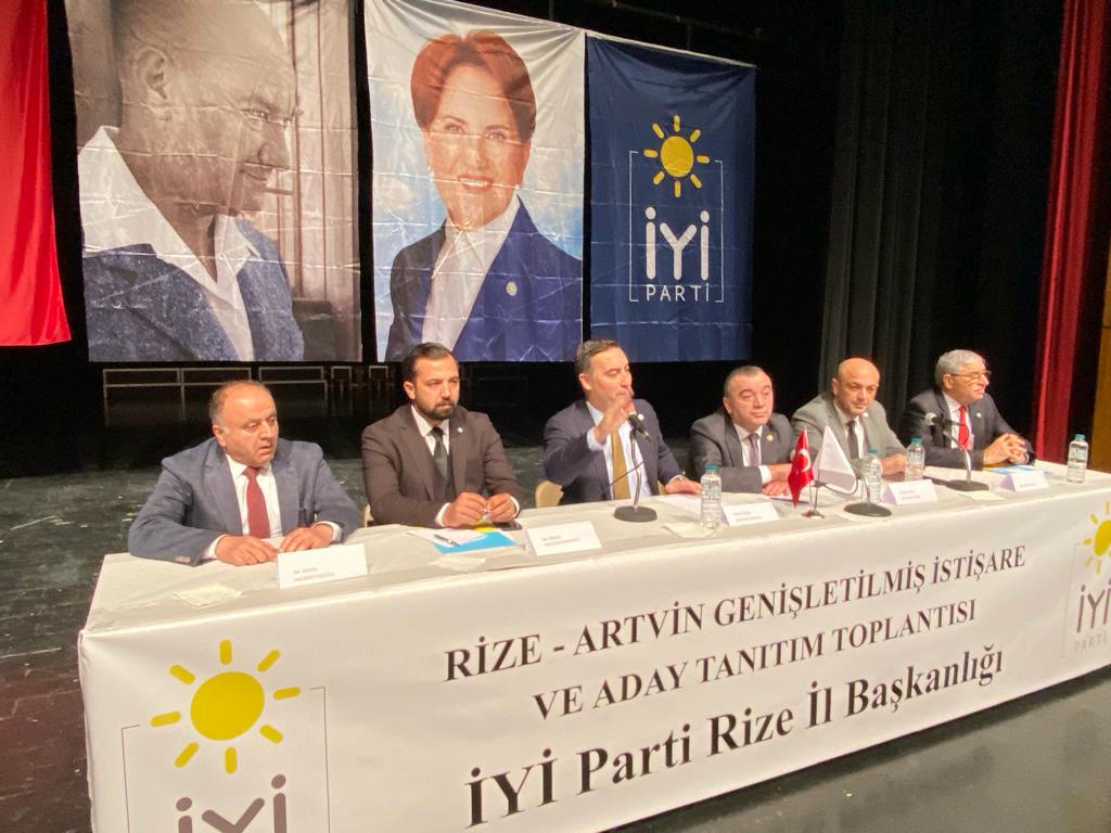 İyi Parti Rize merkez ve ilçe belediye başkan adayları tanıtım toplantısı düzenledi(Video haber)
