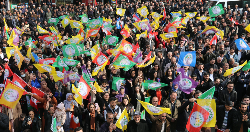 DEM Partili Tülay Hatimoğulları “Ardahanlılar Ardahan’a dönecek” dedi.