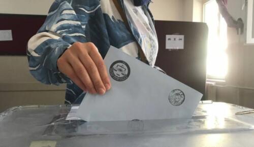 AKP’ye Oy Verenlerin Yüzde 36’sı Partisini “Başarısız” Buldu