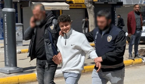 Van’daki hukuksuzluğun faturası 18 yaşındaki Muhammet Orhan’a kesildi