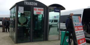 Rize-Trabzon 80 Minibüs Esnafı Korsan Taşımacılığa Son Vermek İçin Protesto Gerçekleştirdi
