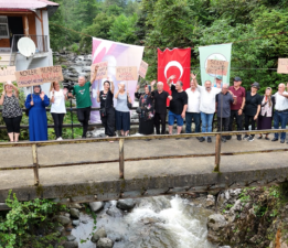 CHP’li  Vekil Ocaklı “Arhavi Belediye başkanı “Arhavi’de madene karşıyım” dedi bu kıymetlidir ancak başka yerde madenlere karşı olmalı”