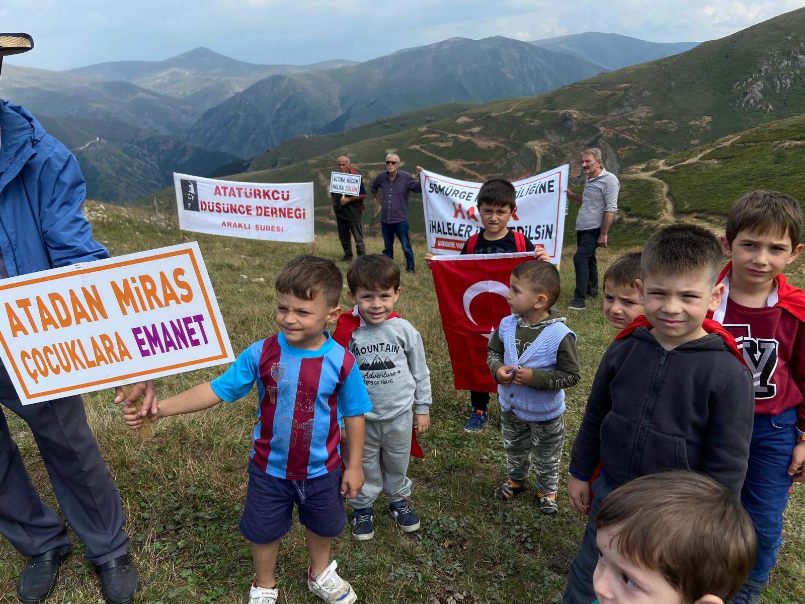 Araklı halkı Madene karşı ayakta ” Bu topraklar bizimdir terk etmeyeceğiz”